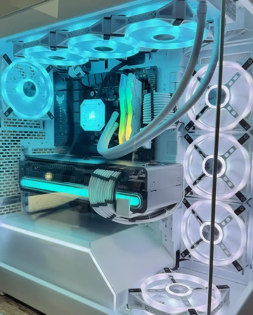 Montaje Gaming PC Phanteks Buitrago del Lozoya Montaje Gaming PC Phanteks Buitrago del Lozoya